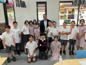 Mayor Mark Irwin of the City of Stirling Year 4 Classroom Visit